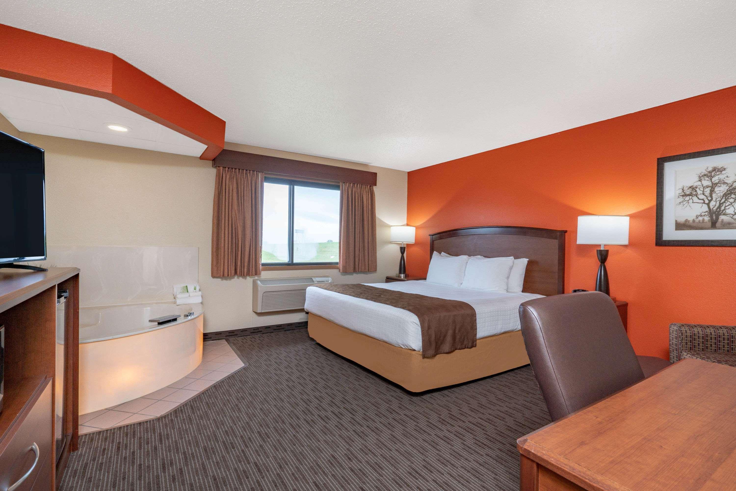 Americinn By Wyndham Sauk Centre Экстерьер фото