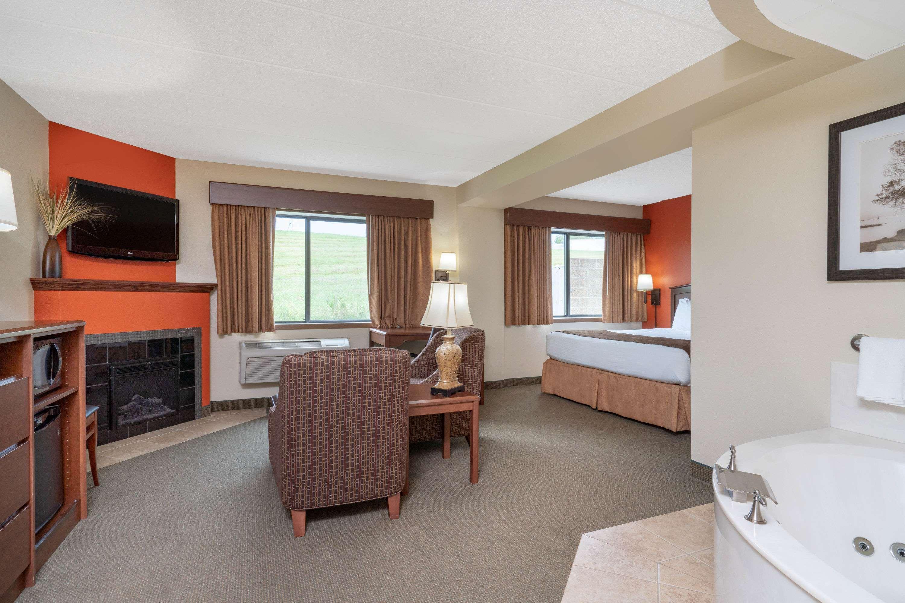 Americinn By Wyndham Sauk Centre Экстерьер фото