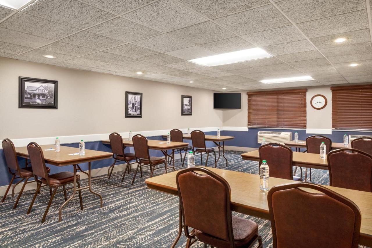 Americinn By Wyndham Sauk Centre Экстерьер фото