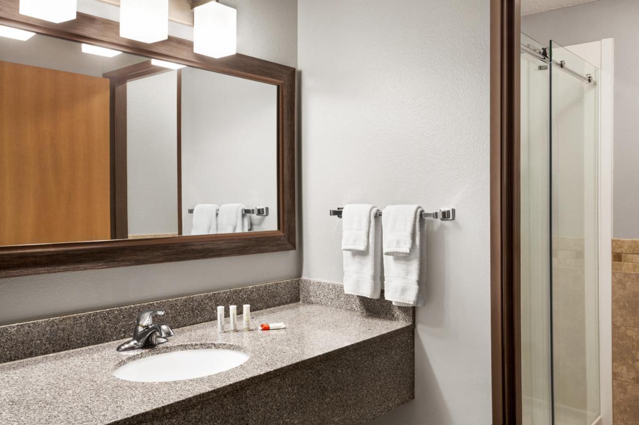 Americinn By Wyndham Sauk Centre Номер фото