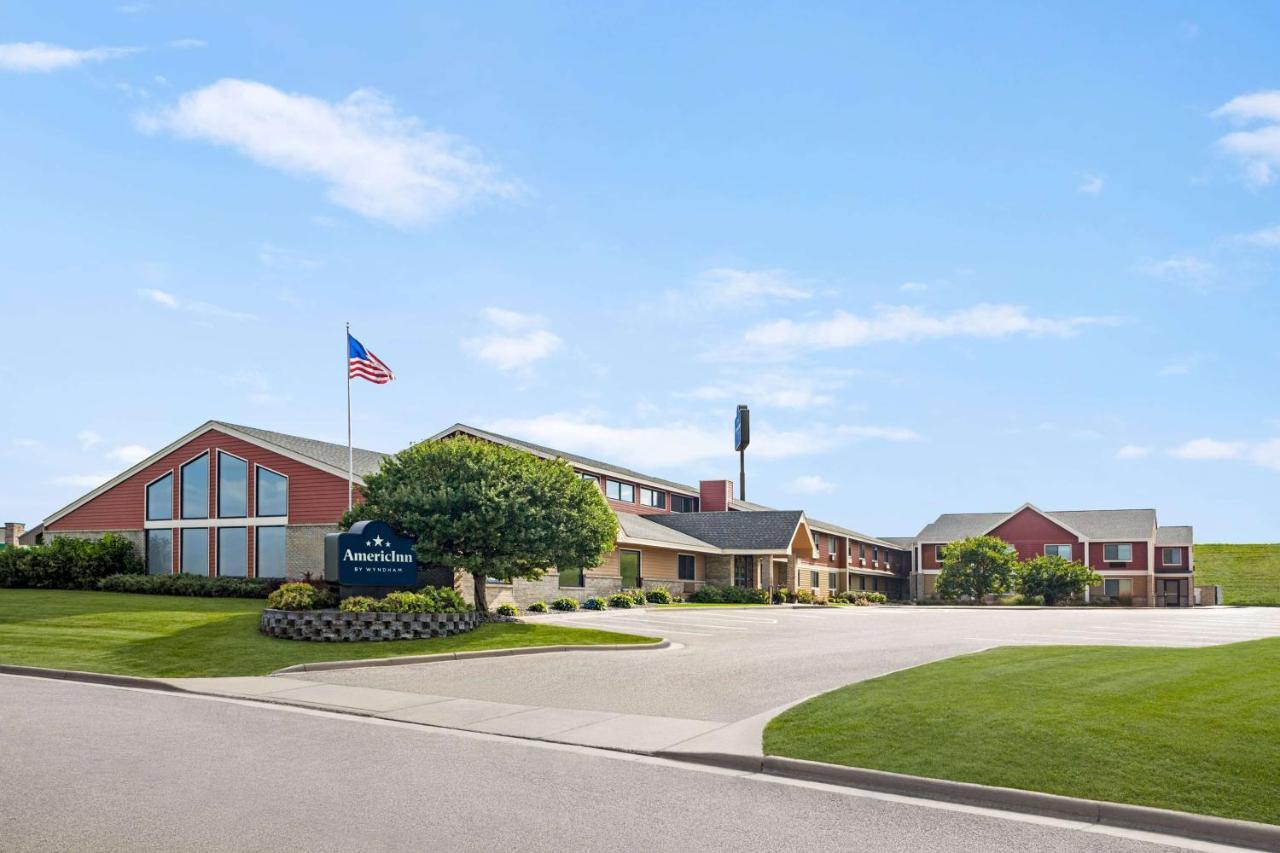Americinn By Wyndham Sauk Centre Экстерьер фото